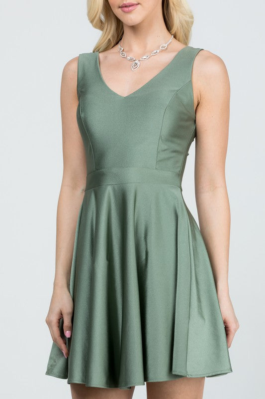 SLEEVELESS DALIA FIT AND FLARED SKATER DRESS