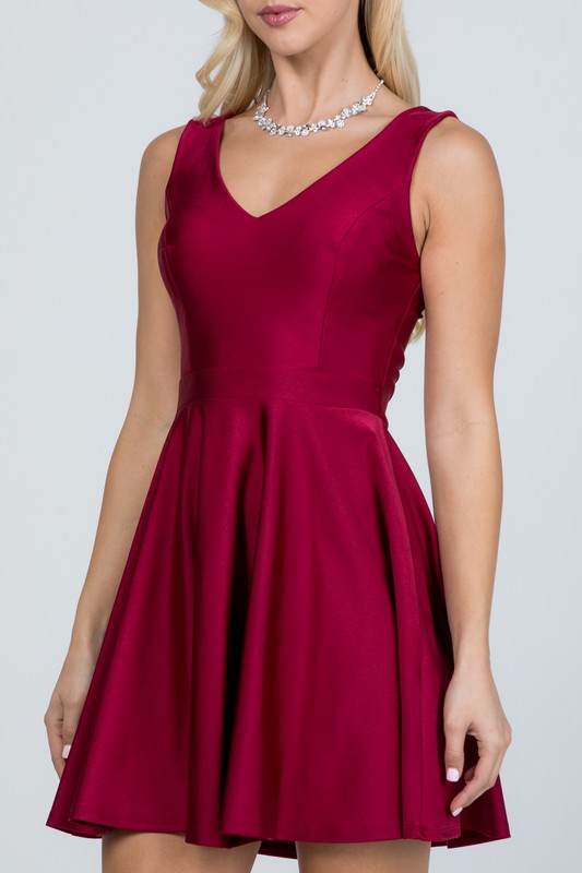 SLEEVELESS DALIA FIT AND FLARED SKATER DRESS