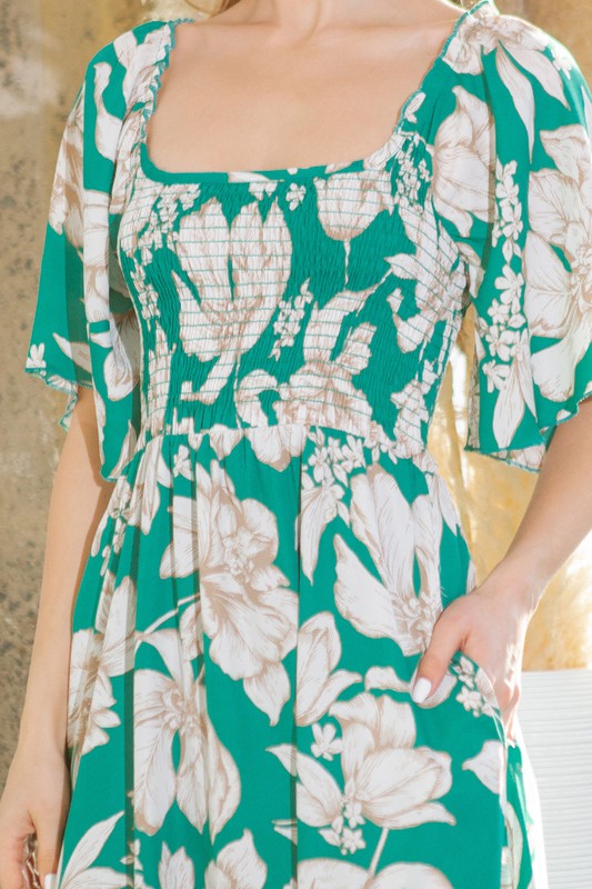 FLORAL PRINT SMOCKED MIDI DRESS