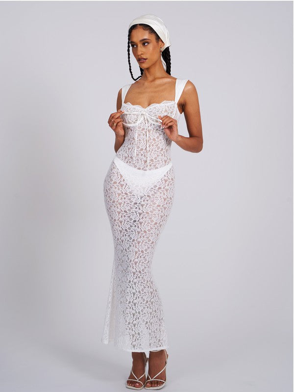 MISS CIRCLE SLEEVELESS LACE SWEETHEART CUT MAXI DRESS
