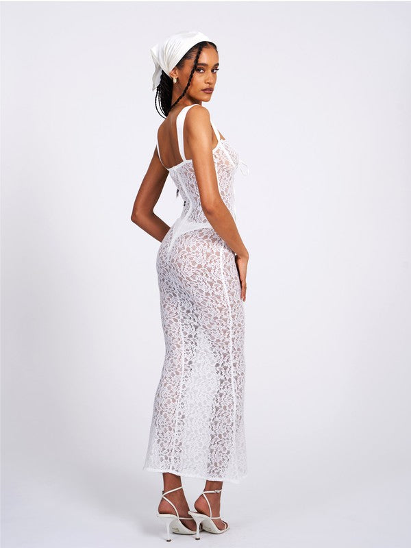 MISS CIRCLE SLEEVELESS LACE SWEETHEART CUT MAXI DRESS