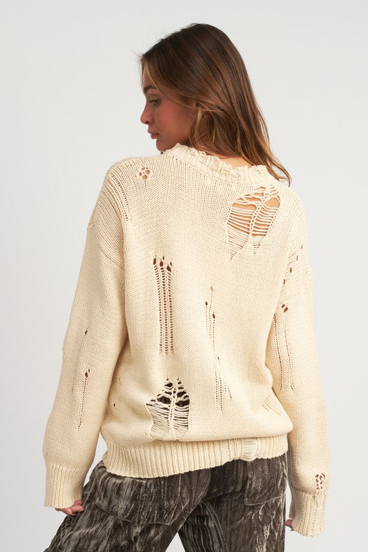 DISTRESSED SWEATER