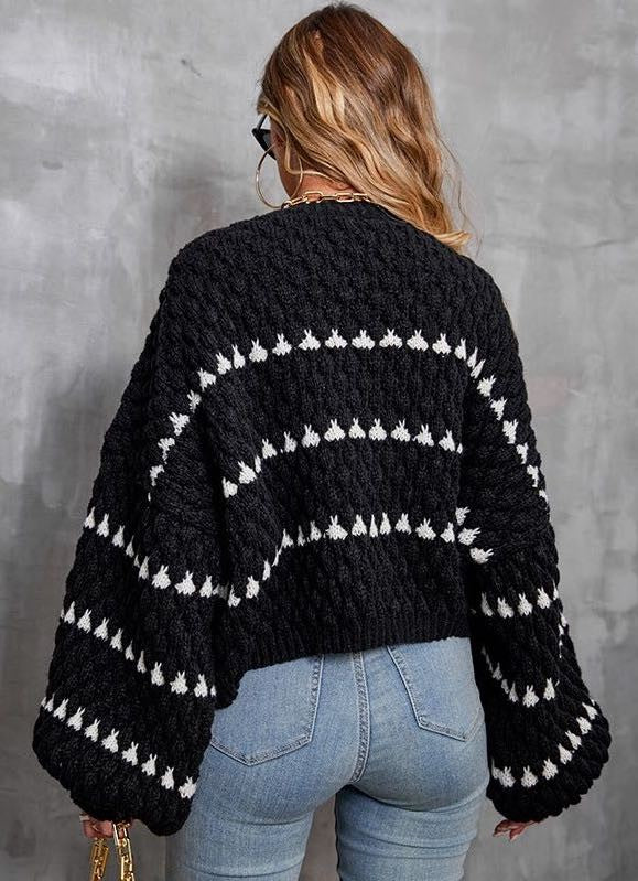 CHUNKY KNIT SWEATER