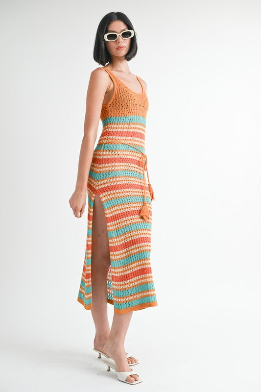 SCOOP NECK CROCHET MIDI DRESS