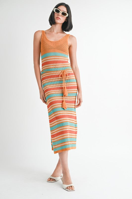 SCOOP NECK CROCHET MIDI DRESS