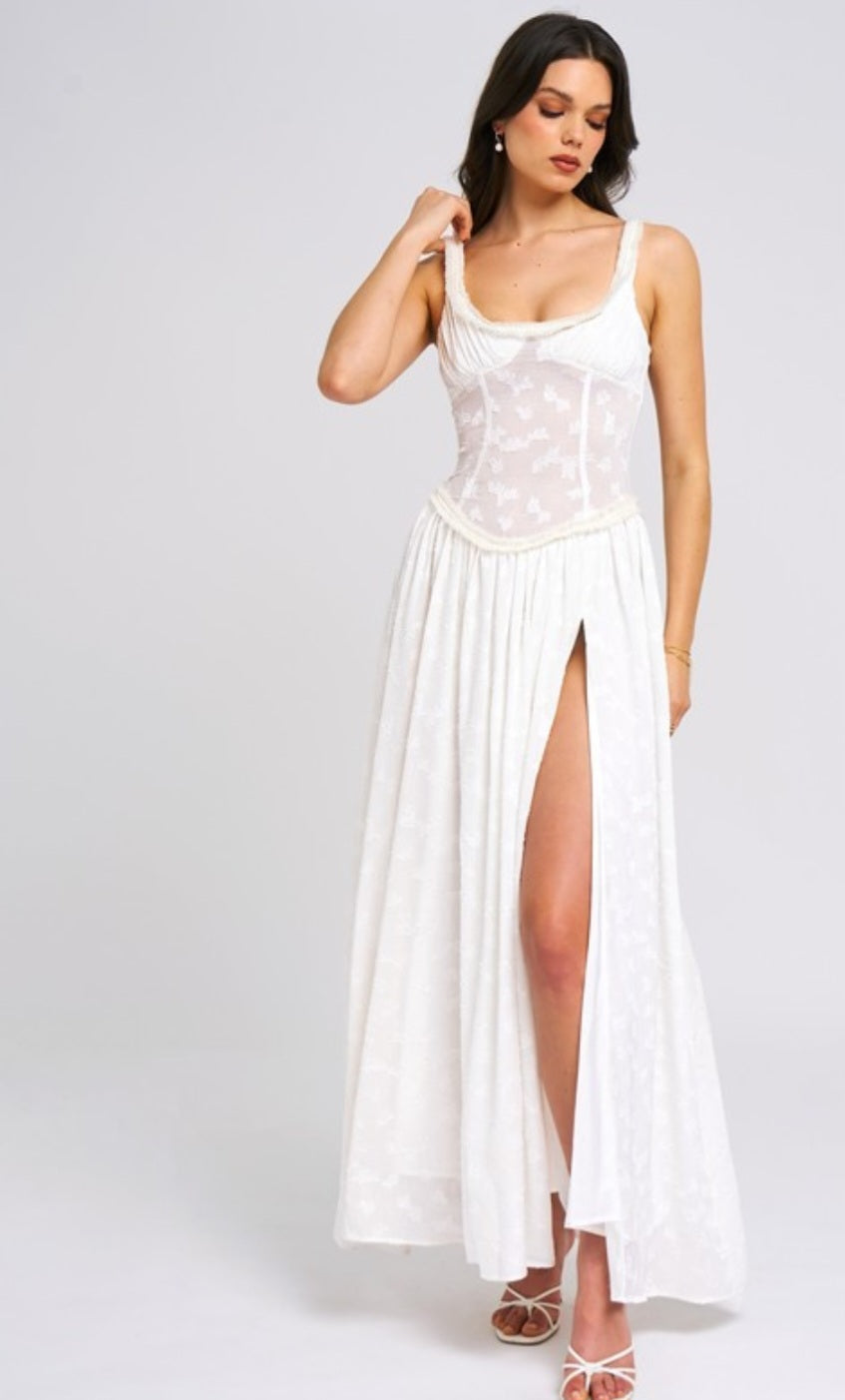MISS CIRCLE ULISSA SQUARE NECK MAXI DRESS