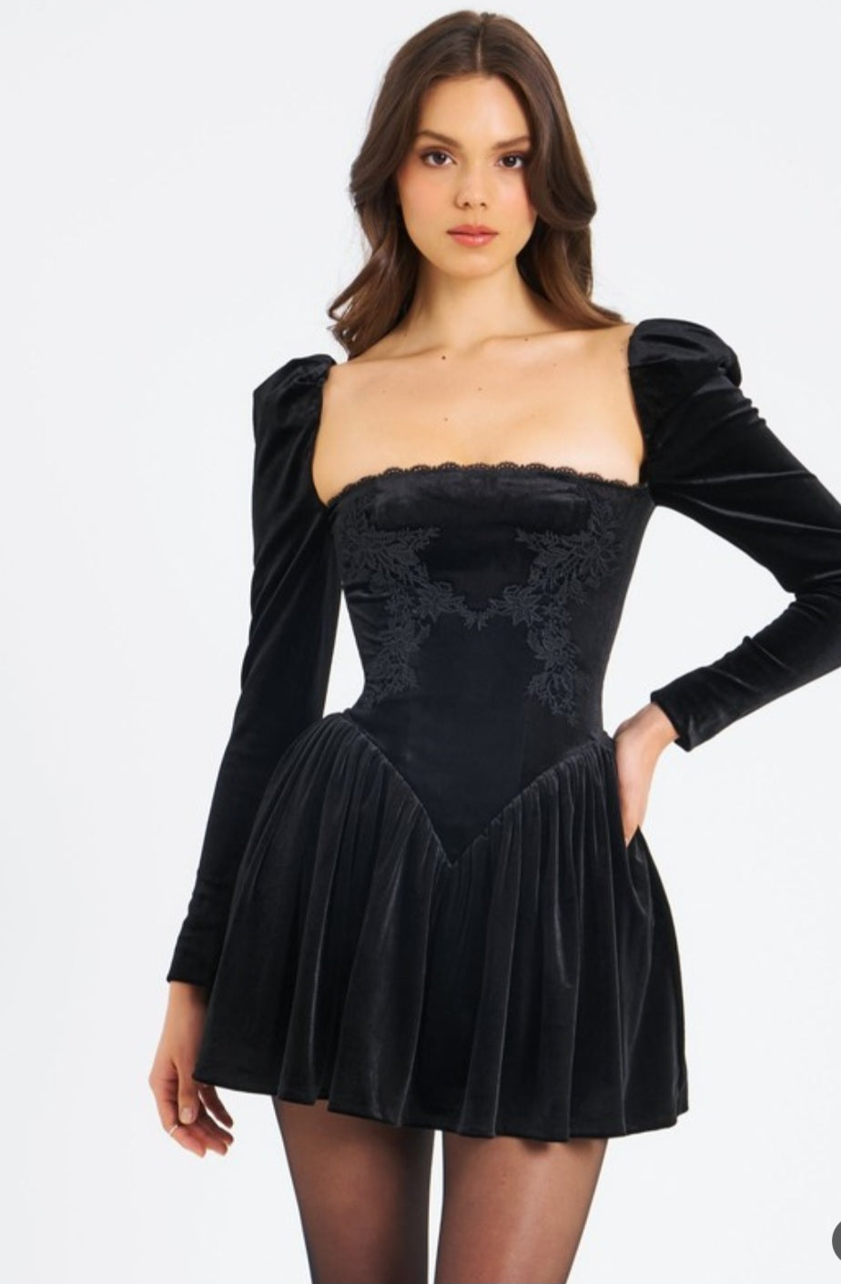 MISS CIRCLE YOLANDA VELVET LONG SLEEVE MINI DRESS
