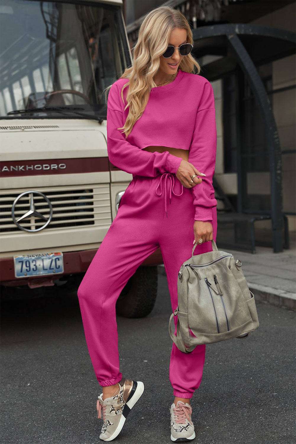 ROUND NECK LONG SLEEVE CROPPED TOP AND PANTS SET