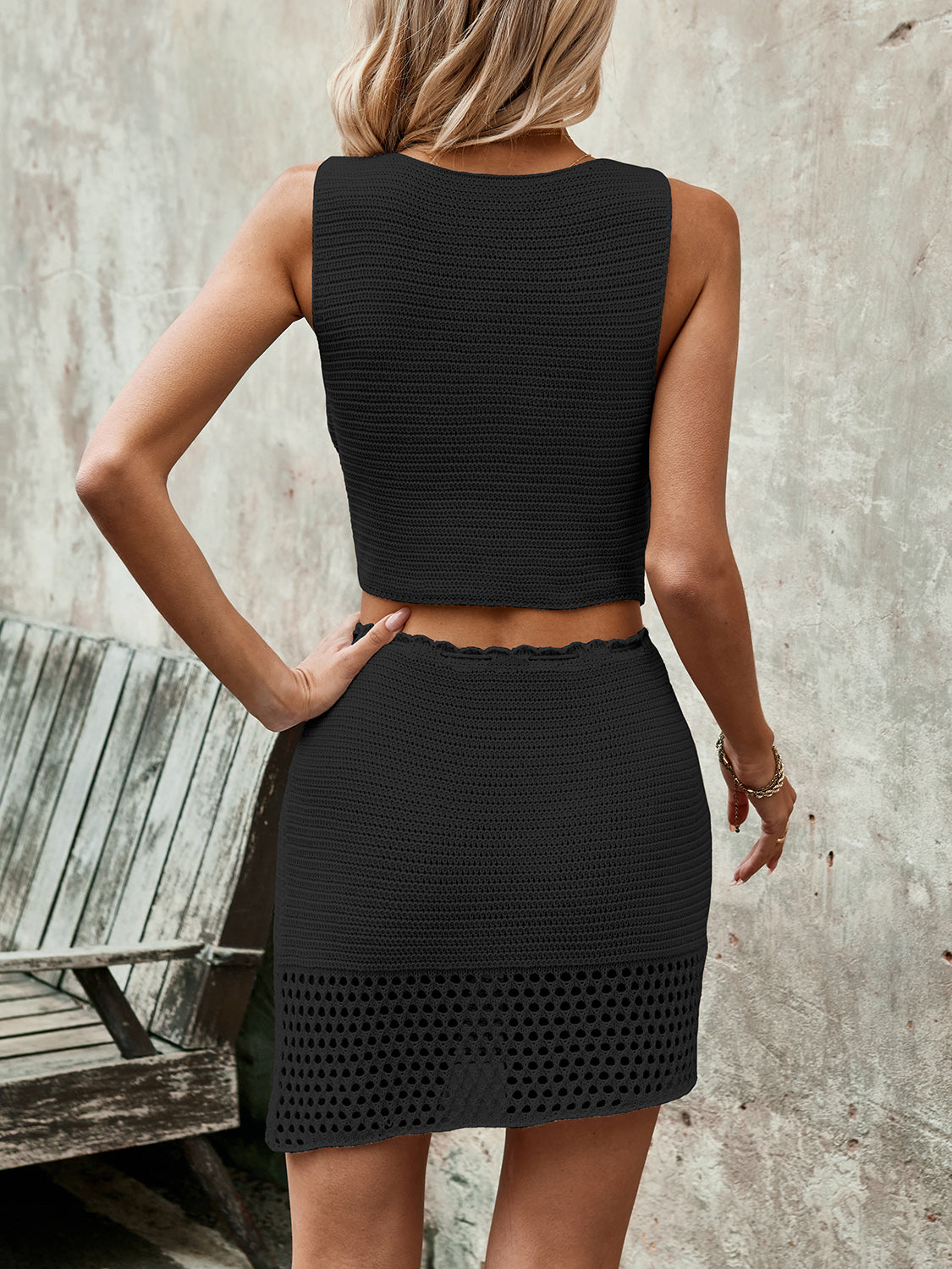 BUTTON UP SLEEVELESS TOP AND DRAWSTRING SKIRT SET