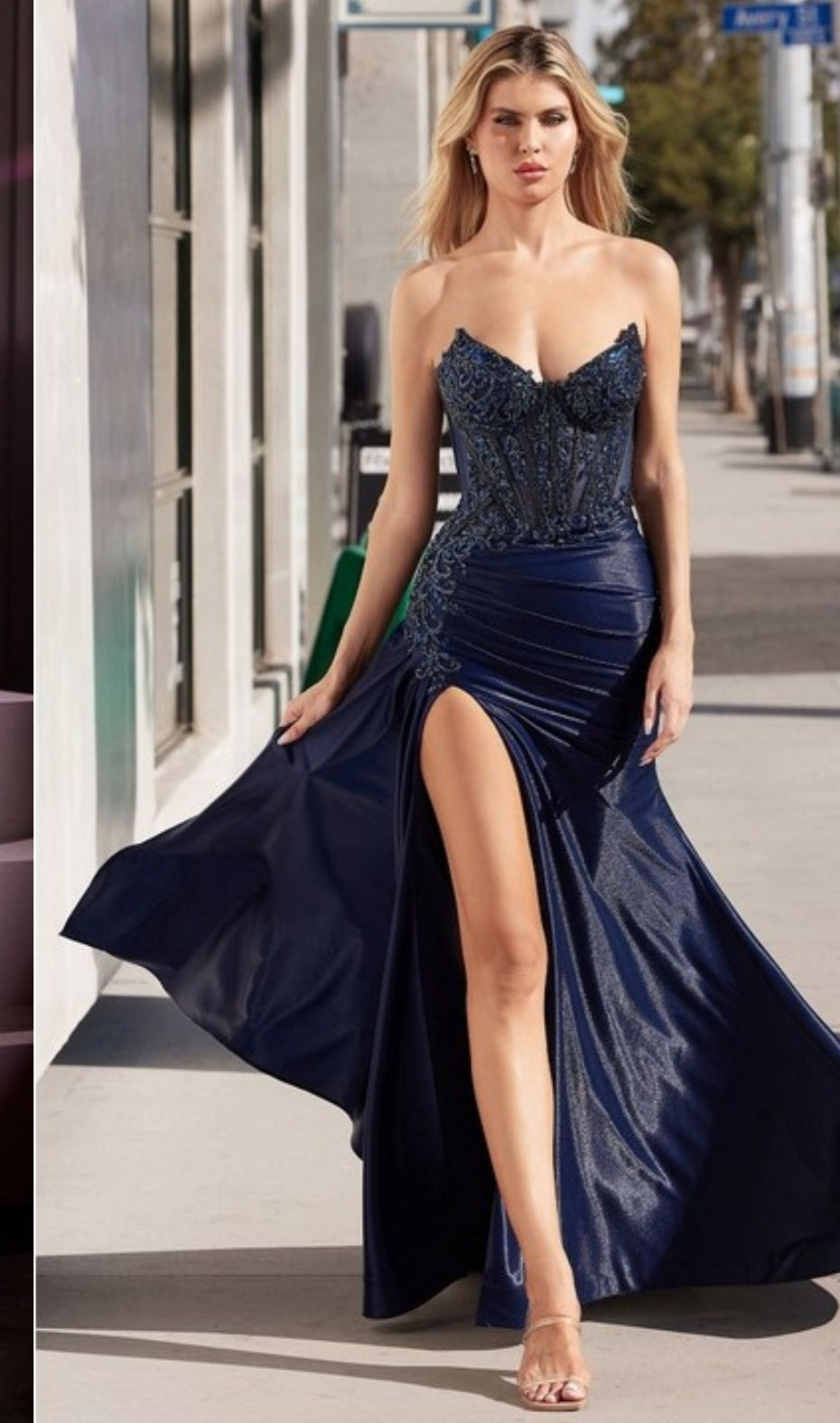 STRAPLESS STRETCH FITTED TAFFETA GOWN