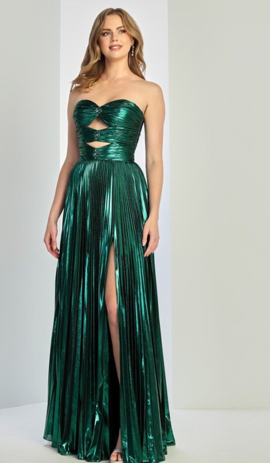 STRAPLESS METALLIC GOWN WITH FRONT CUTOUT