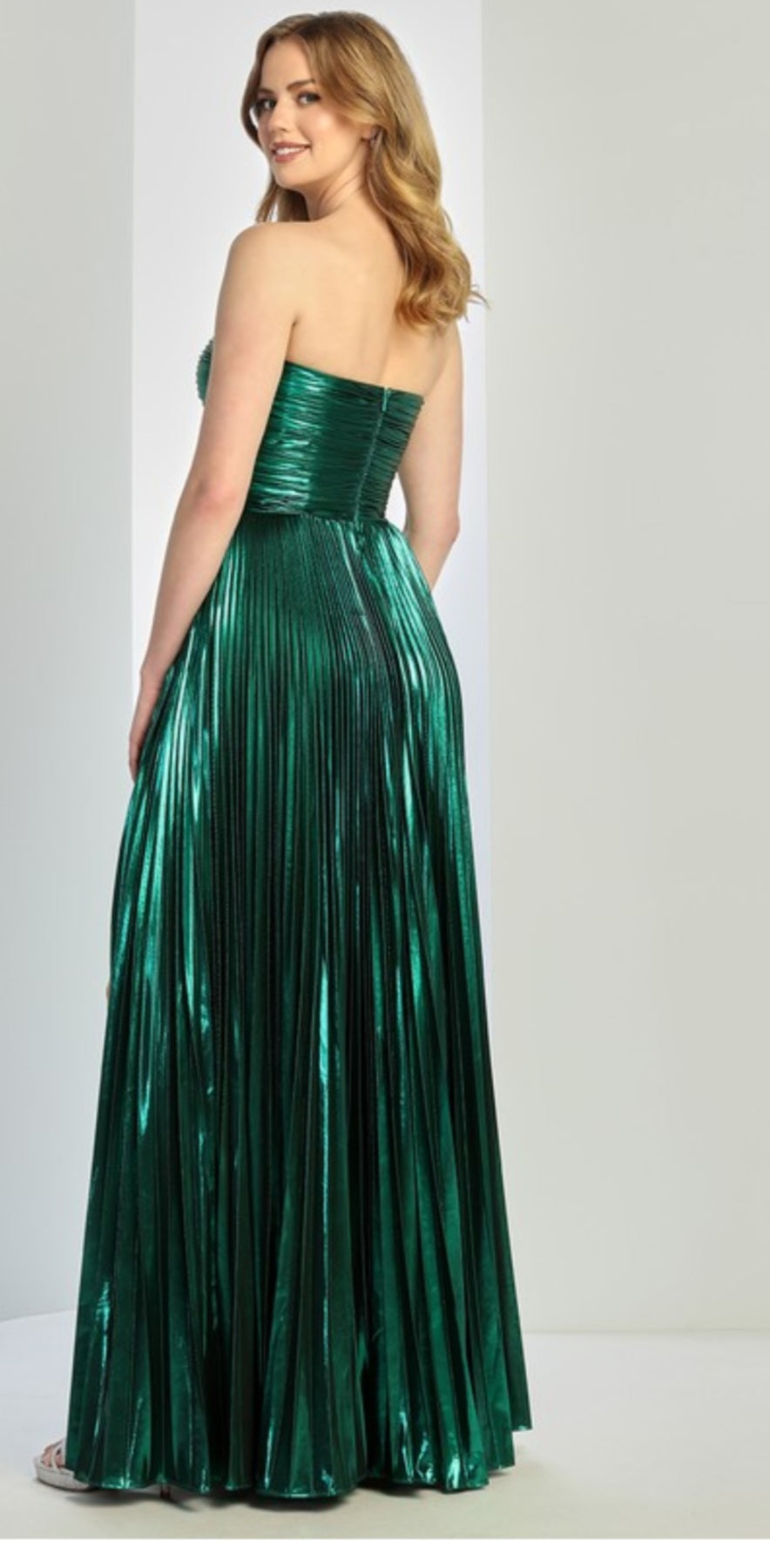 STRAPLESS METALLIC GOWN WITH FRONT CUTOUT