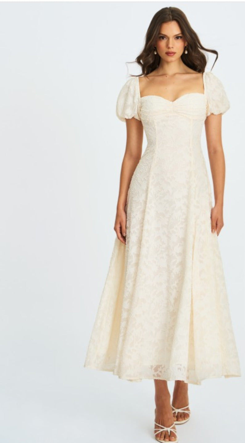 MISS CIRCLE PANDORA BUBBLE SLEEVE BACKLESS MAXI DRESS