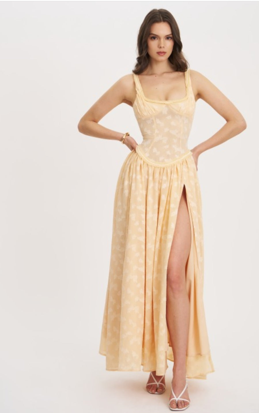 MISS CIRCLE ULISSA SQUARE NECK MAXI DRESS