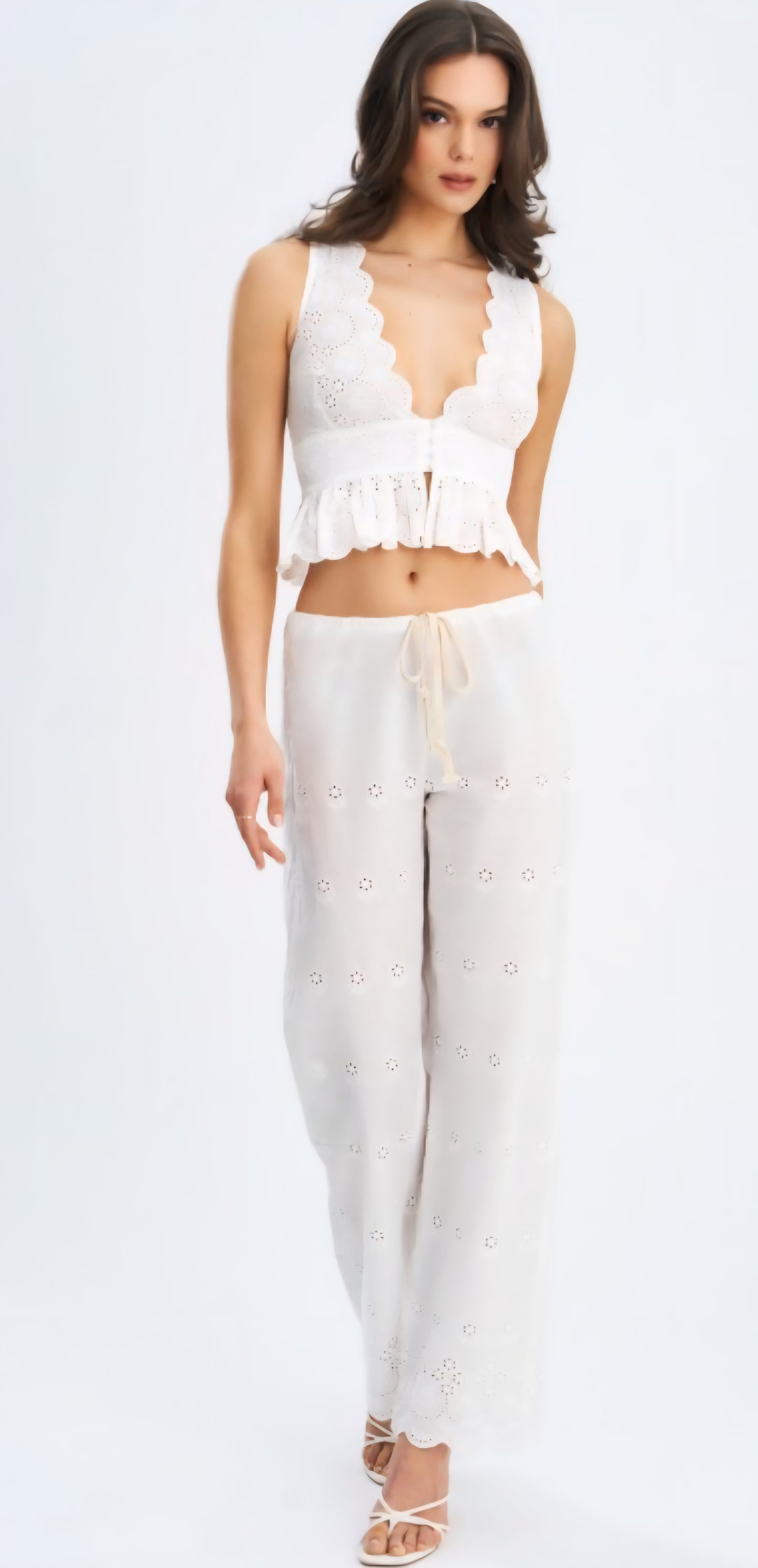 MISS CIRCLE RAINA COTTON EYELET CROP TOP