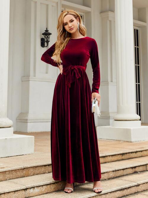 TIE FRONT ROUND NECK LONG SLEEVE MAXI DRESS