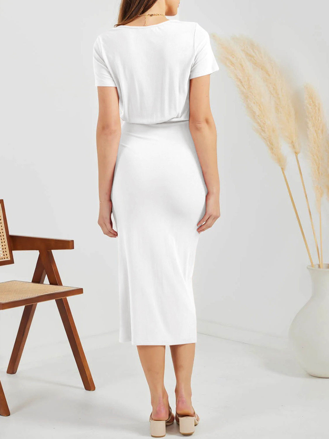 RUCHED V-NECK SHORT SLEEVE MIDI DRESS