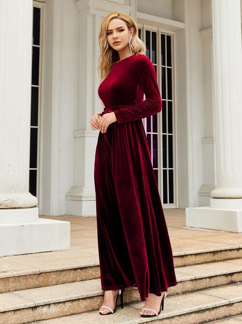 TIE FRONT ROUND NECK LONG SLEEVE MAXI DRESS