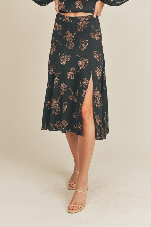 SIDE SLIT FLORAL PRINT SKIRT