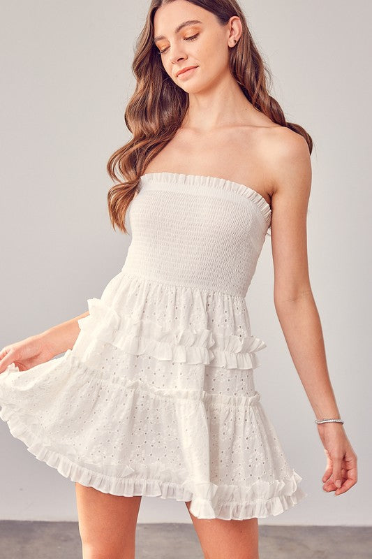 STRAPLESS SMOCKED EMBROIDERY DRESS