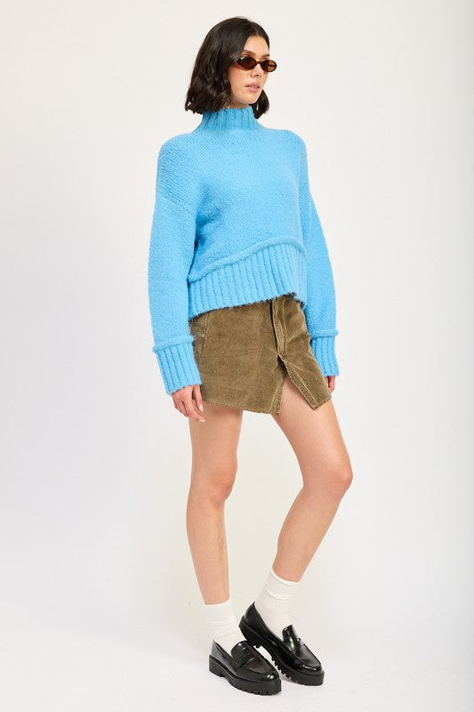 LONG SLEEVE TURTLE NECK SWEATER