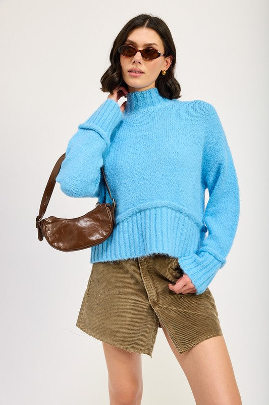 LONG SLEEVE TURTLE NECK SWEATER