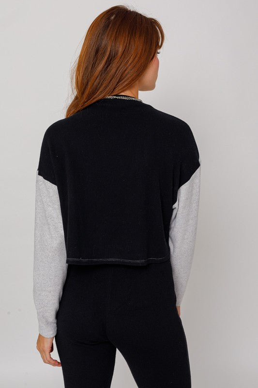 LONG SLEEVE CONTRAST TOP