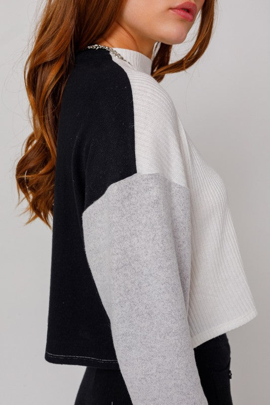 LONG SLEEVE CONTRAST TOP