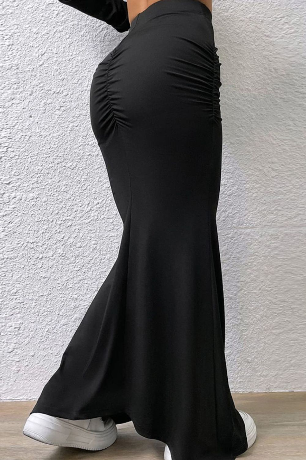 RUCHED MAXI TRUMPET SKIRT