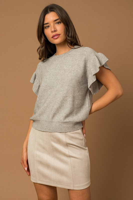 RUFFLE SLEEVE KNIT TOP