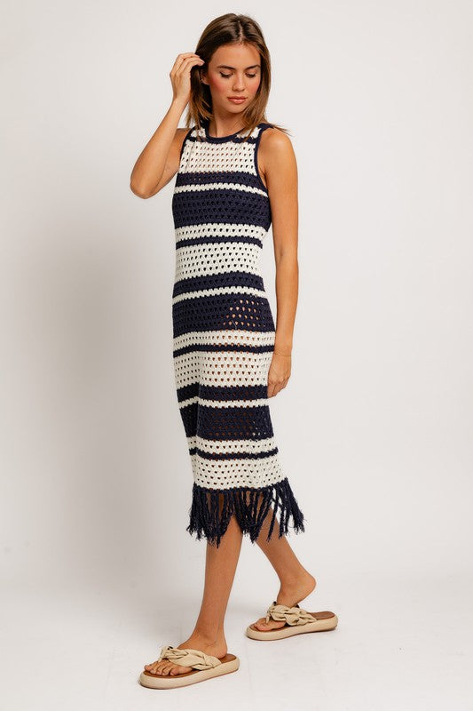 SLEEVELESS CROCHET EFFECT SWEATER DRESS