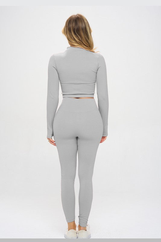 SEAMLESS RIBBED ZIP-UP TRACKSUIT