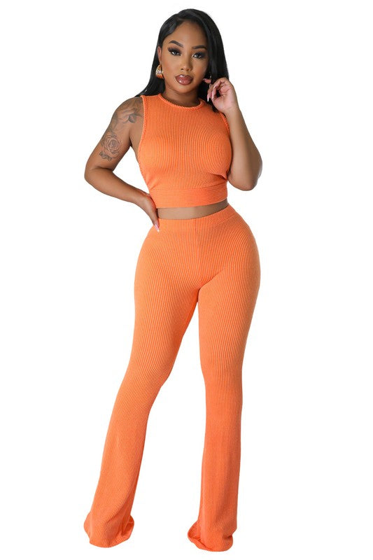 SLEEVELESS CROP TOP FLARE PANTS SET