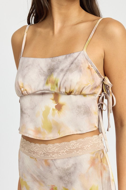PRINTED CAMI WITH SIDE DRAWSTRINGS