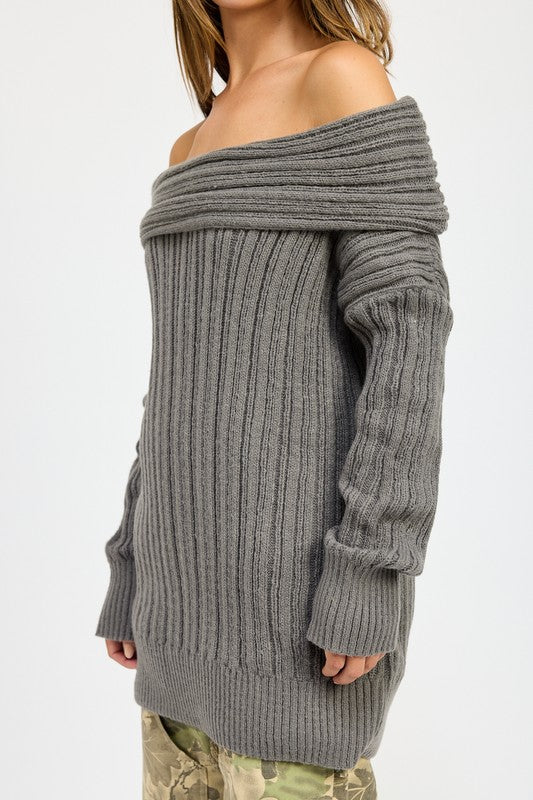 OVERSIZED OFF THE SHOULDER SWEATER