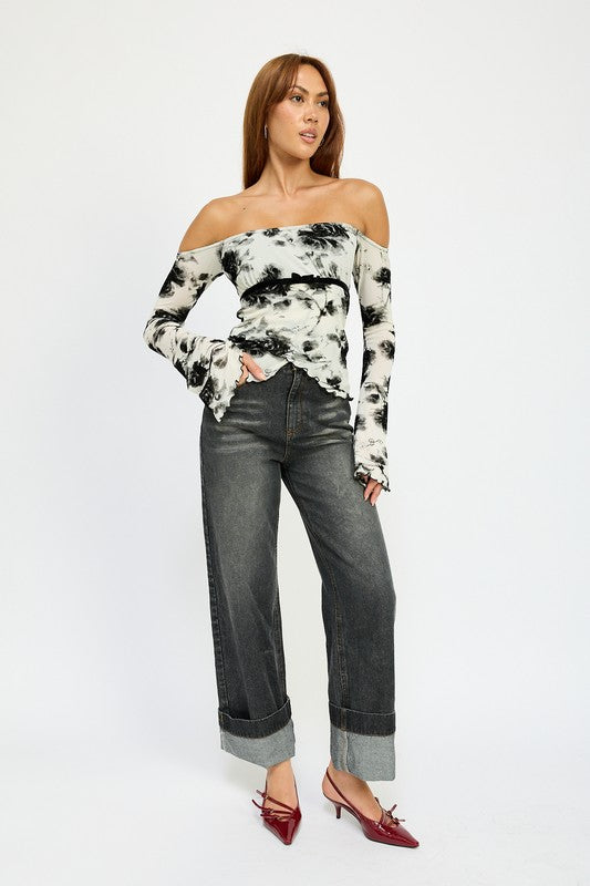 OFF SHOULDER TOP WITH LETTUCE HEM