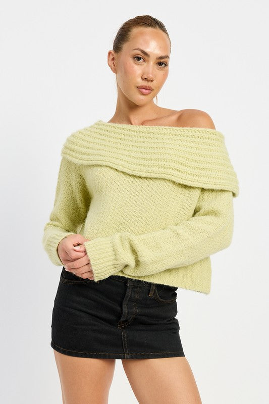 OFF THE SHOULDER CROPPED SWEATER