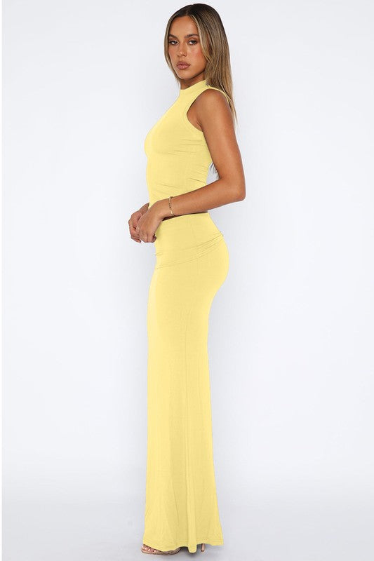 SLEEVELESS MOCK NECK CROP TOP AND MAXI SKIRT SET