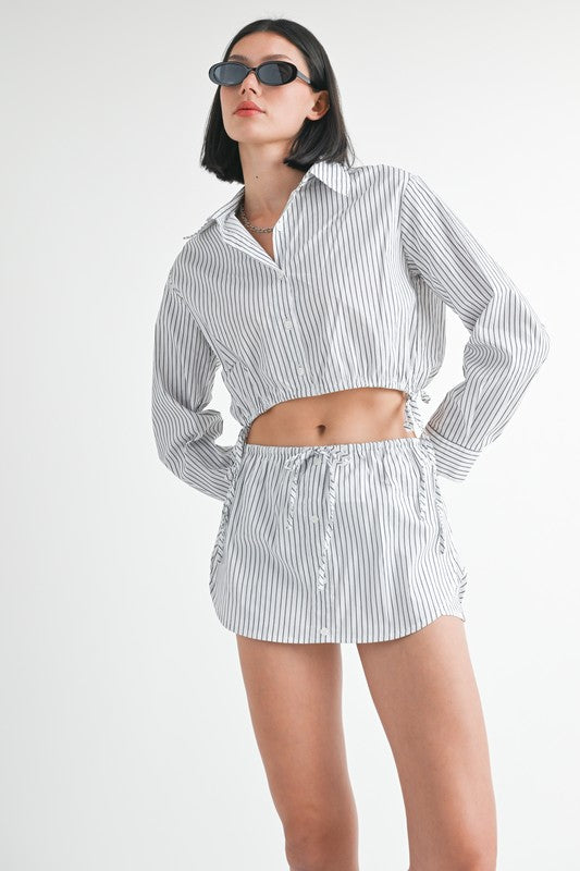 BUTTON UP CROP SHIRT