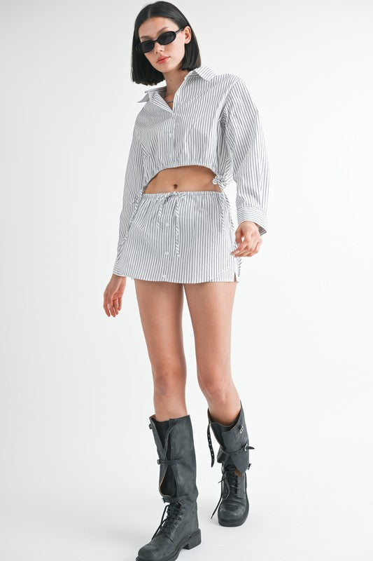 BUTTON UP CROP SHIRT