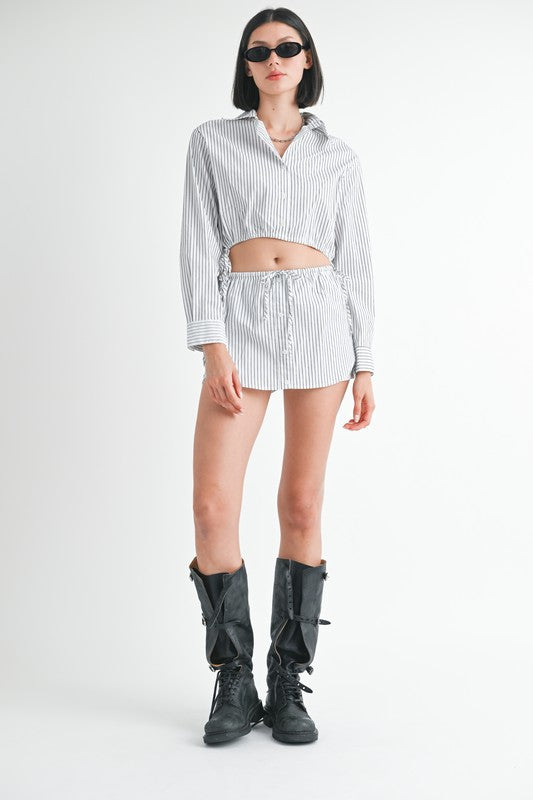 BUTTON UP CROP SHIRT