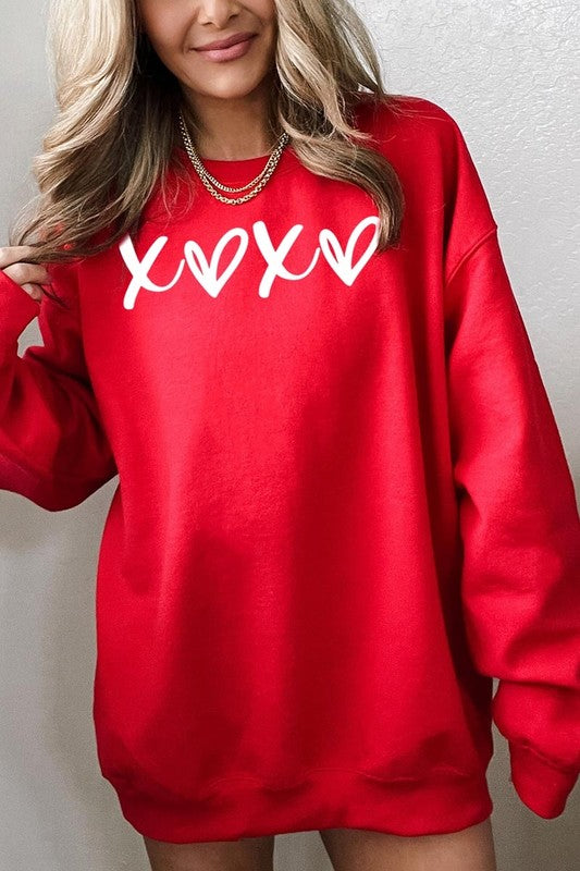 XOXO GRAPHIC SWEATSHIRT