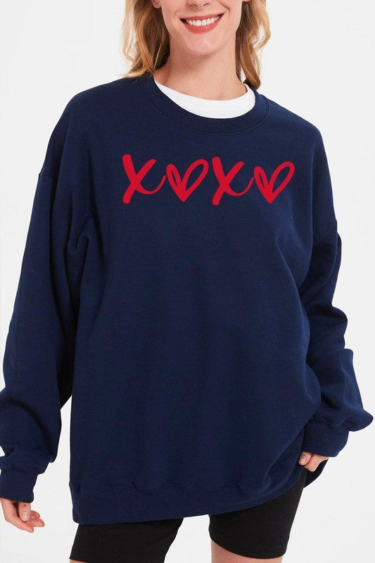 XOXO GRAPHIC SWEATSHIRT