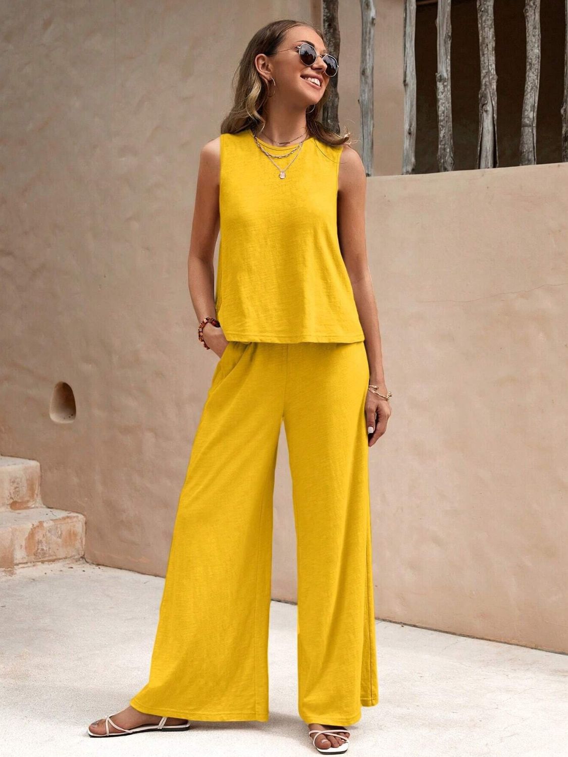 ROUND NECK SLEEVELESS TOP AND WIDE LEG PANTS SET