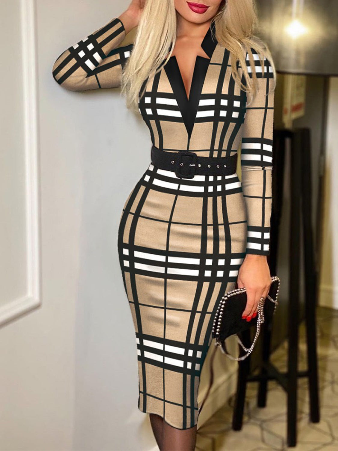 PRINTED NOTCHED LONG SLEEVE MIDI DRESS