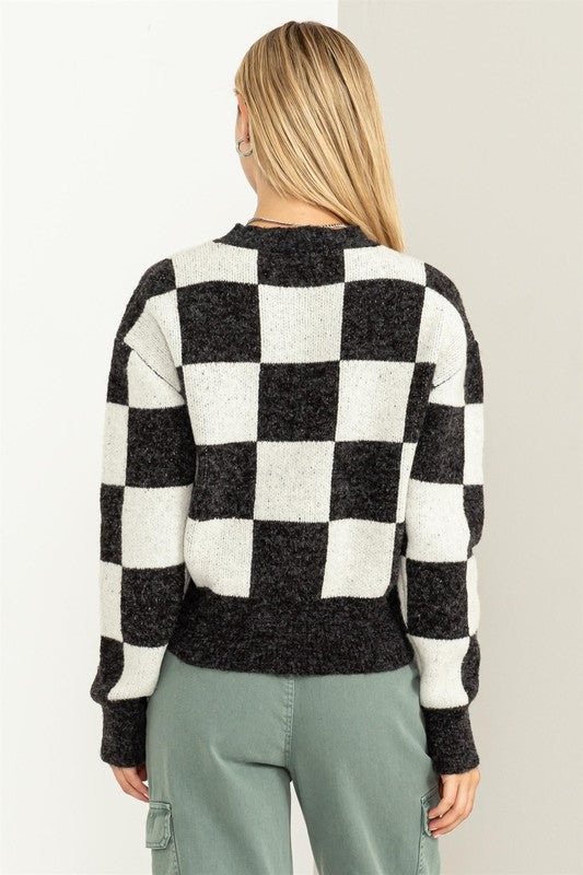 WEEKEND CHILLS CHECKERED LONG SLEEVE SWEATER