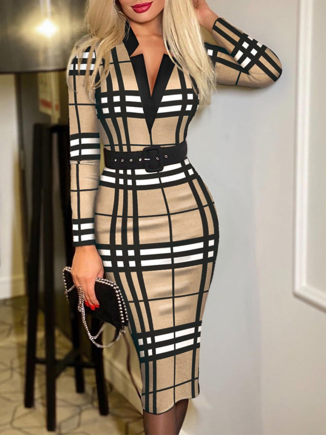 PRINTED NOTCHED LONG SLEEVE MIDI DRESS