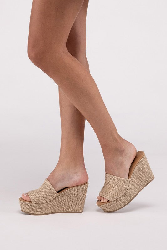 BOUNTY WEDGE PLATFORM HEELS