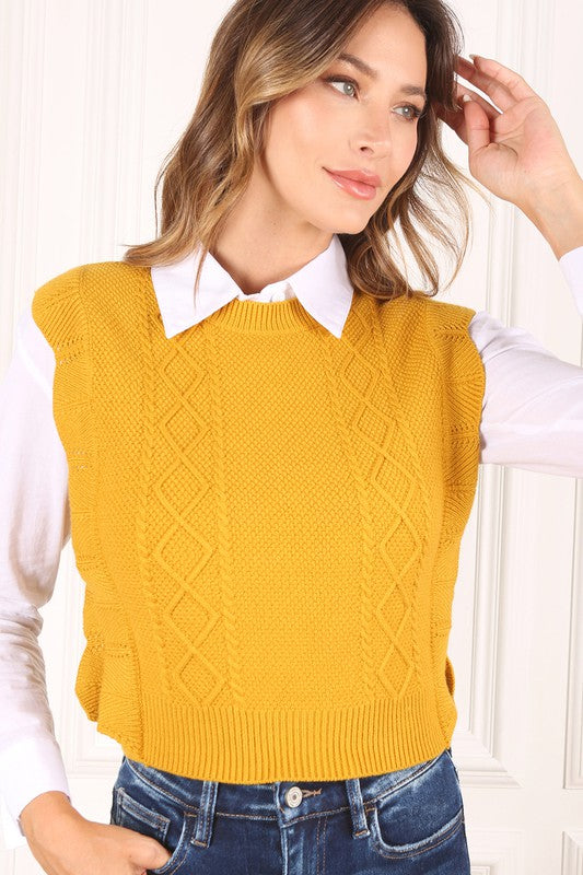 RUFFLE SWEATER VEST