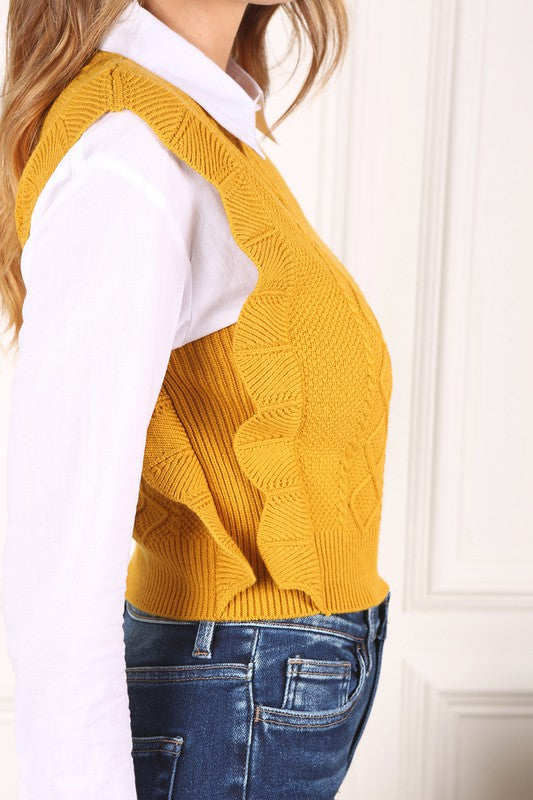 RUFFLE SWEATER VEST